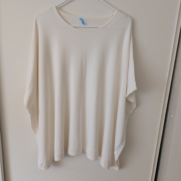 J. McLaughlin Tops - J. McLaughlin Womens OS White Poncho Sweater Coastal Beach Cottagecore Bohemian